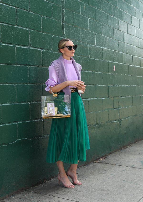Color mauve