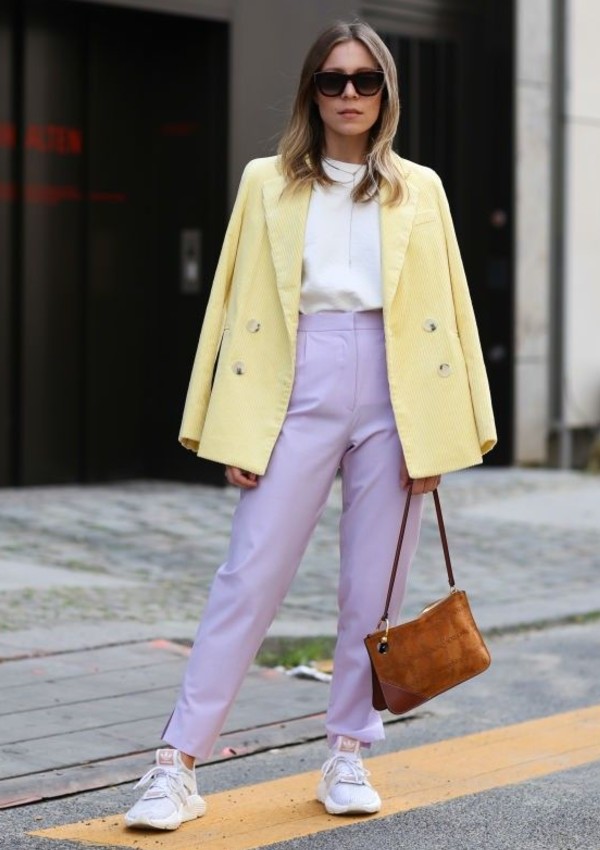 Color mauve