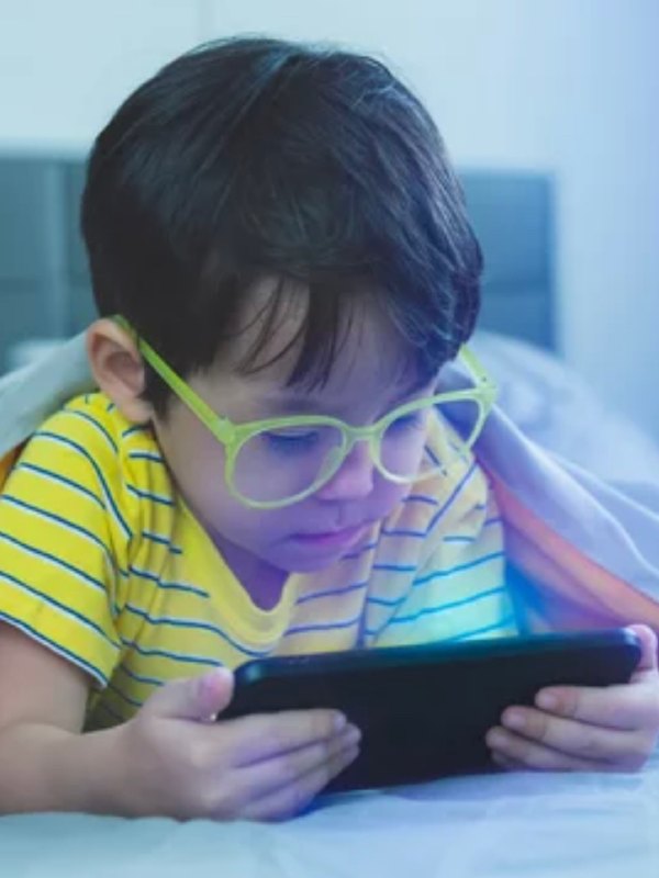 ¿Cómo hacer un uso responsable de las pantallas con los más pequeños? 12 Cómo hacer un uso responsable de las pantallas